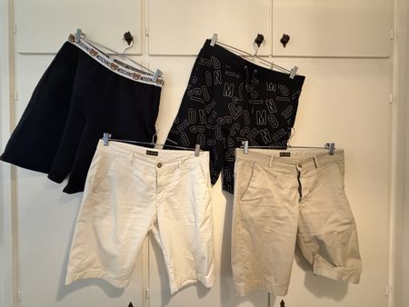 Set di 4 pantaloncini L - Fusaro/Moschino