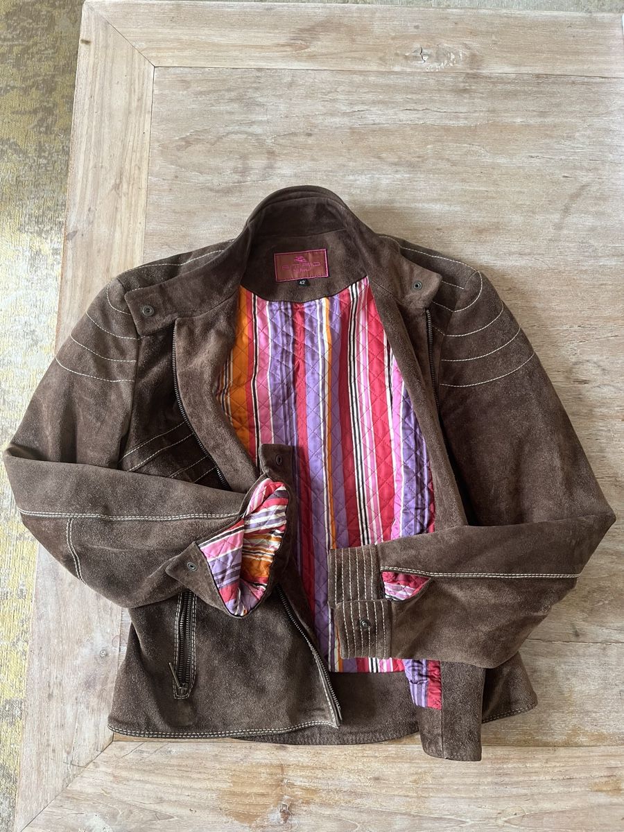 Etro Giacche: Etro Wildleder Jacke, Seidenfutter, Grösse M – Usato da Zürich venduto da Starstone