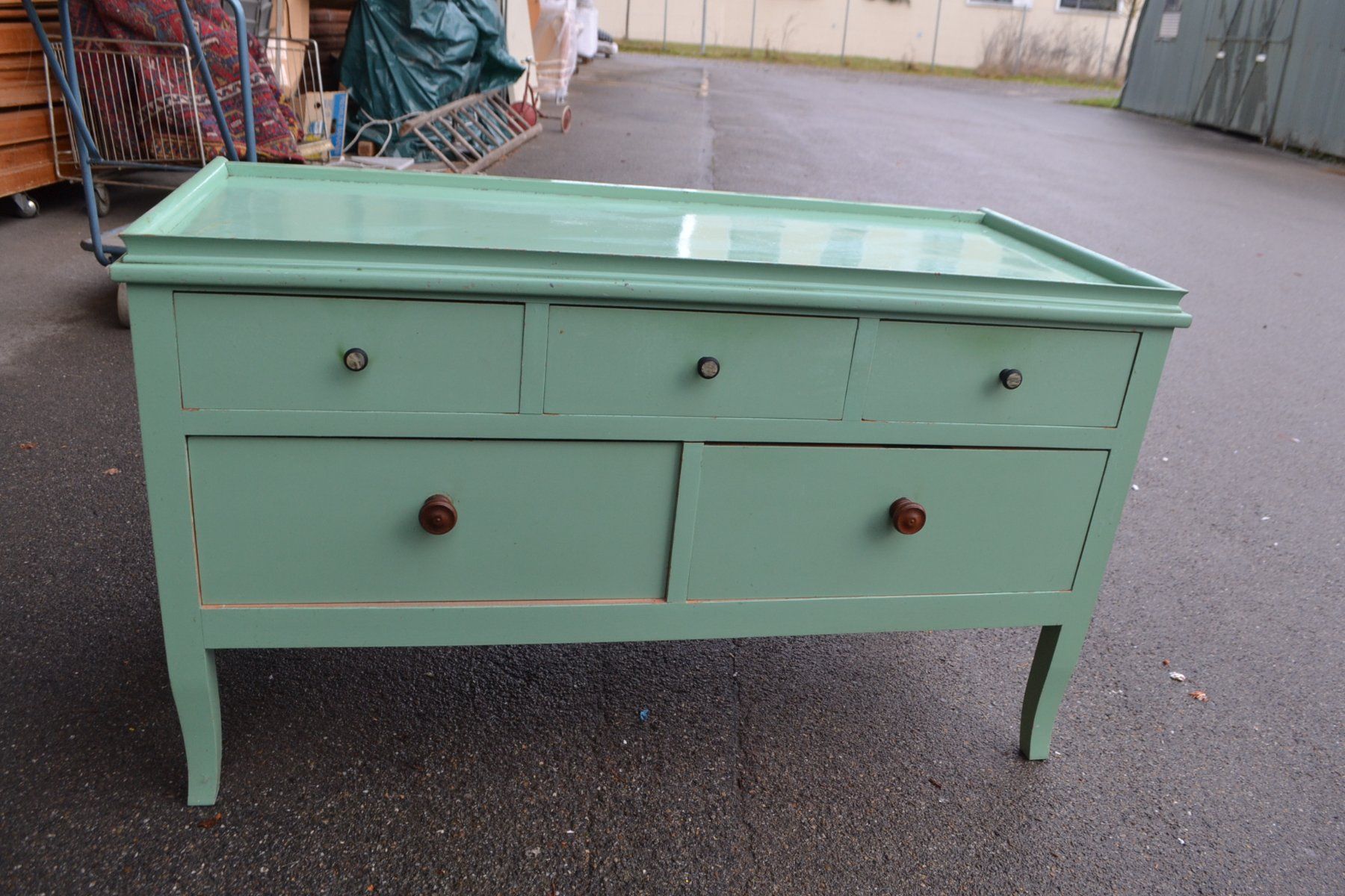 Cassettiere: Vintage Kommode/Sideboard hellgrün – Usato da Wil SG venduto da Athi