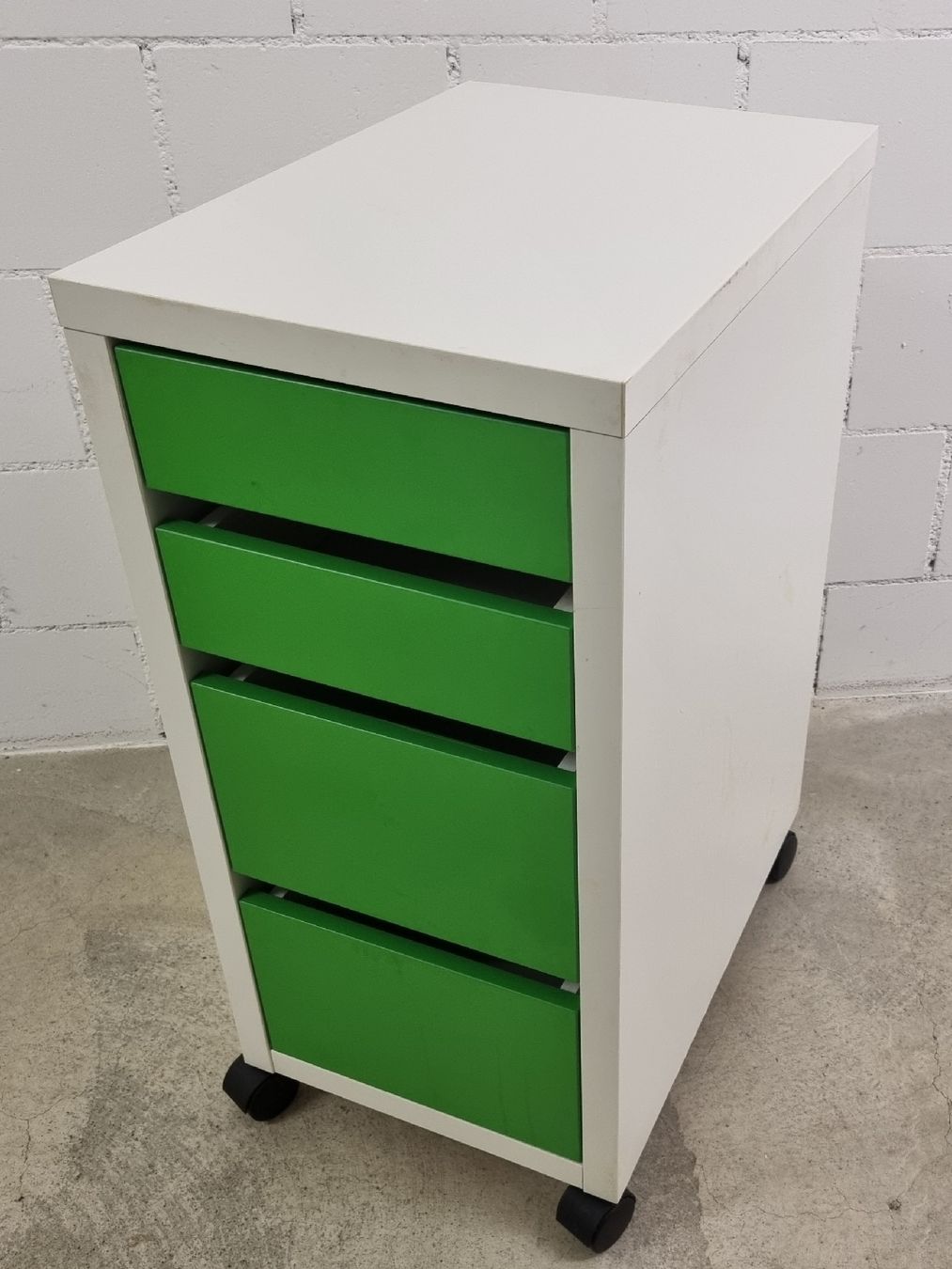 Ikea Scrivanie: Schreibtischboard – Usato da Buchs AG venduto da alp_x87d 1