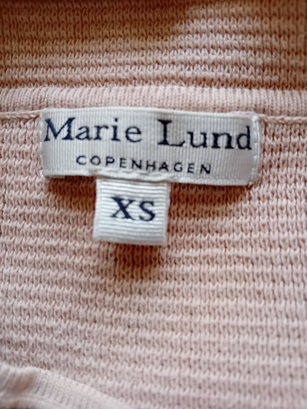 Pullover & Sweatshirts: Schicker Damenpullover, Grösse XS, rosa, gerippt – Gebraucht aus Rüthi (Rheintal) von titlis07 3