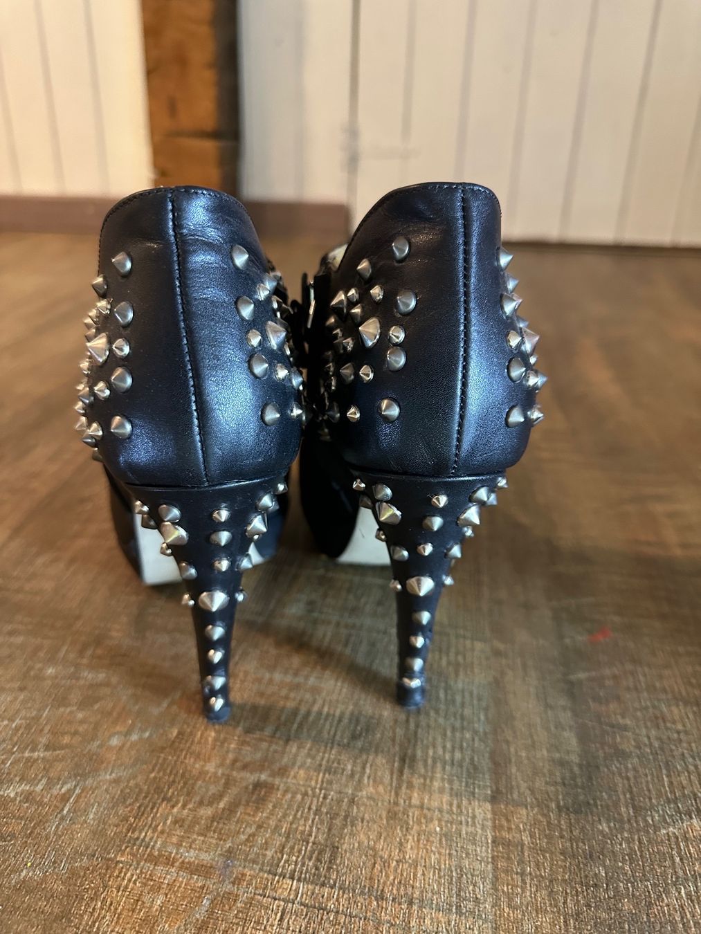 Scarpe da donna: Stefelette Damen Leder Gr. 38 – Usato da Lachen SZ venduto da zsucard 3