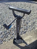 BTWIN 100 Fahrradpumpe - Velopumpe - Top Zustand!