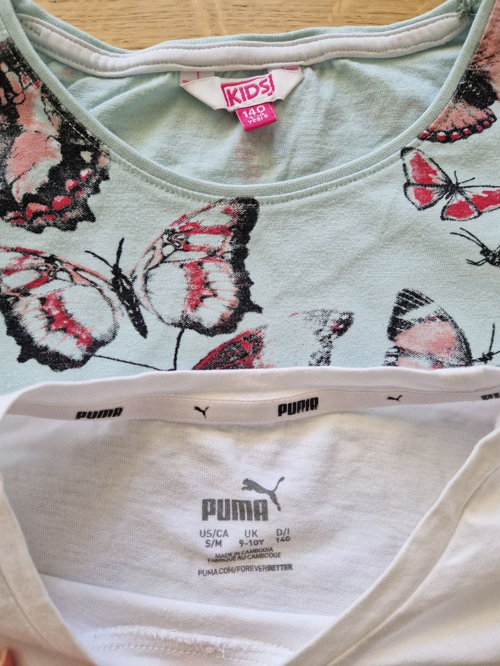Lotti & Set di vestiti: T-Shirts, Gr. 140 cm/ Puma/Vertbaudet – Usato da Gossau SG venduto da dolores_x 3