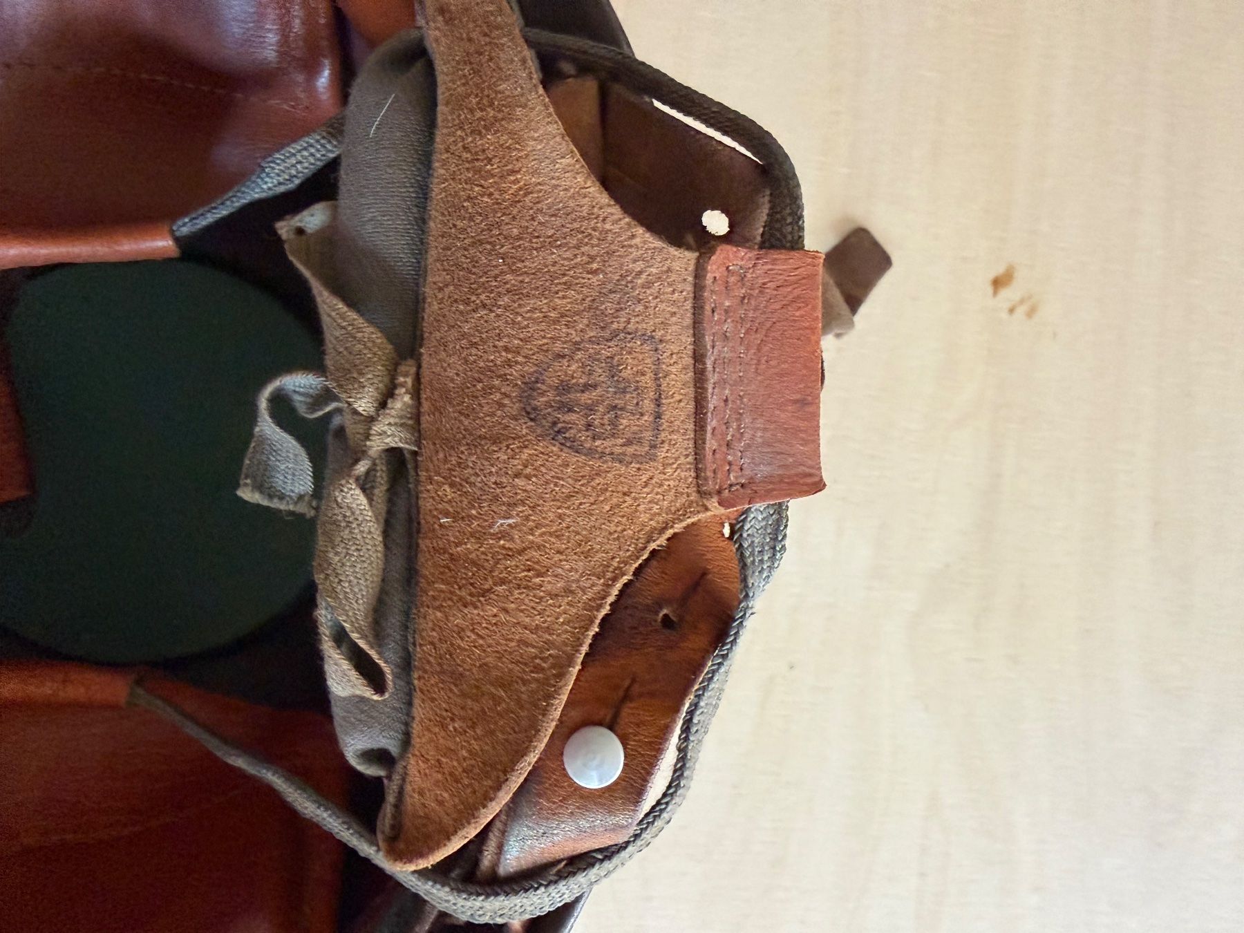 Uniformen & Effekten: CH Motorrad-Panzer Helm ORD.48/68.. – Gebraucht aus Duebendorf von gilberto17 3