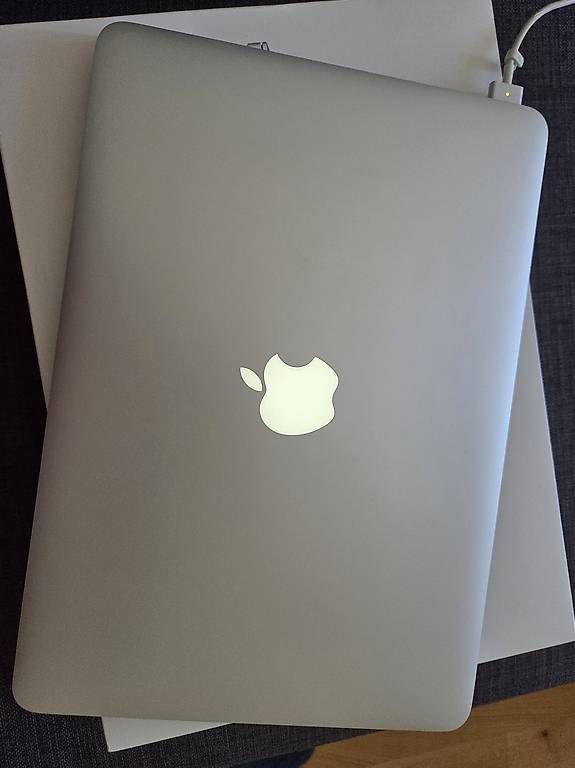 Apple Portables: Macbook Pro 13" – D'occasion à Winterthur par Noemiis