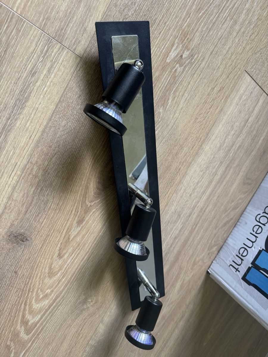 Kronleuchter & Deckenlampen: Lampada a soffitto 3 faretti nero specchio usato – Gebraucht aus Riedern von adr_f79x 2