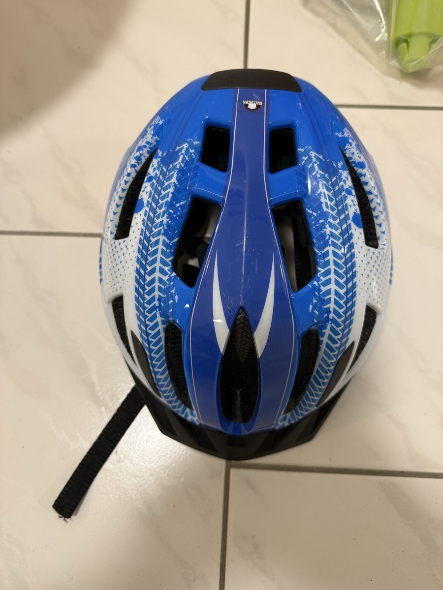 Helme: Kinderhelm – Gebraucht aus Nussbaumen AG von bar_b6g2 5