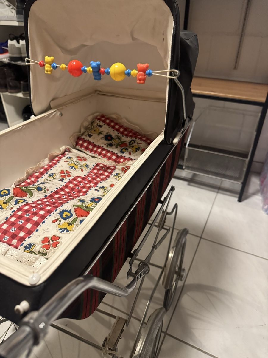 Carrozzine: Antiker Kinderwaagen – Usato da Muhen venduto da lia_8nby 2