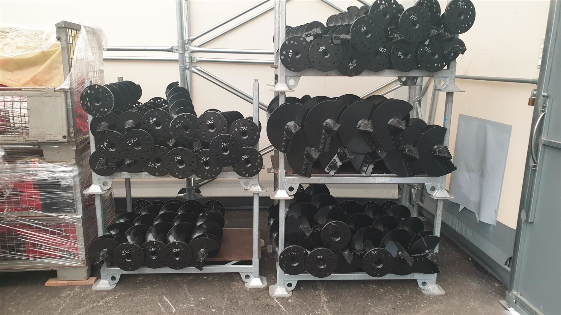 Escavatori: Triebwerk Erdbohrer Kegelspalter Bagger – Nuovo e nell'imballaggio originale da Les Ponts-de-Martel venduto da SpalterRobert 3