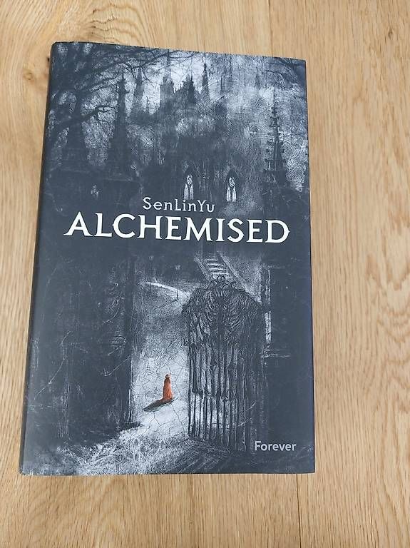 Libri: Alchemised SenLin Yu englisch mit Farbschnitt – Nuovo (secondo la descrizione) da Dürnten venduto da Bithya