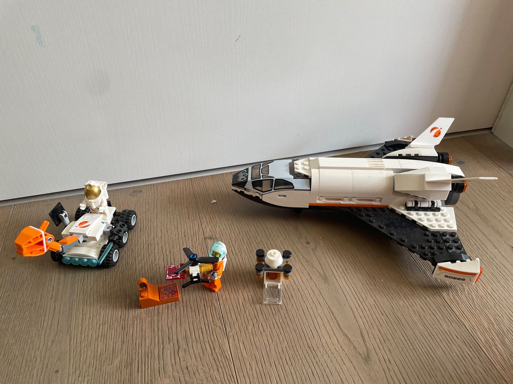 Lego Kit di costruzioni: Lego 60226 La navette spatiale – Usato da Satigny venduto da gislerl 1