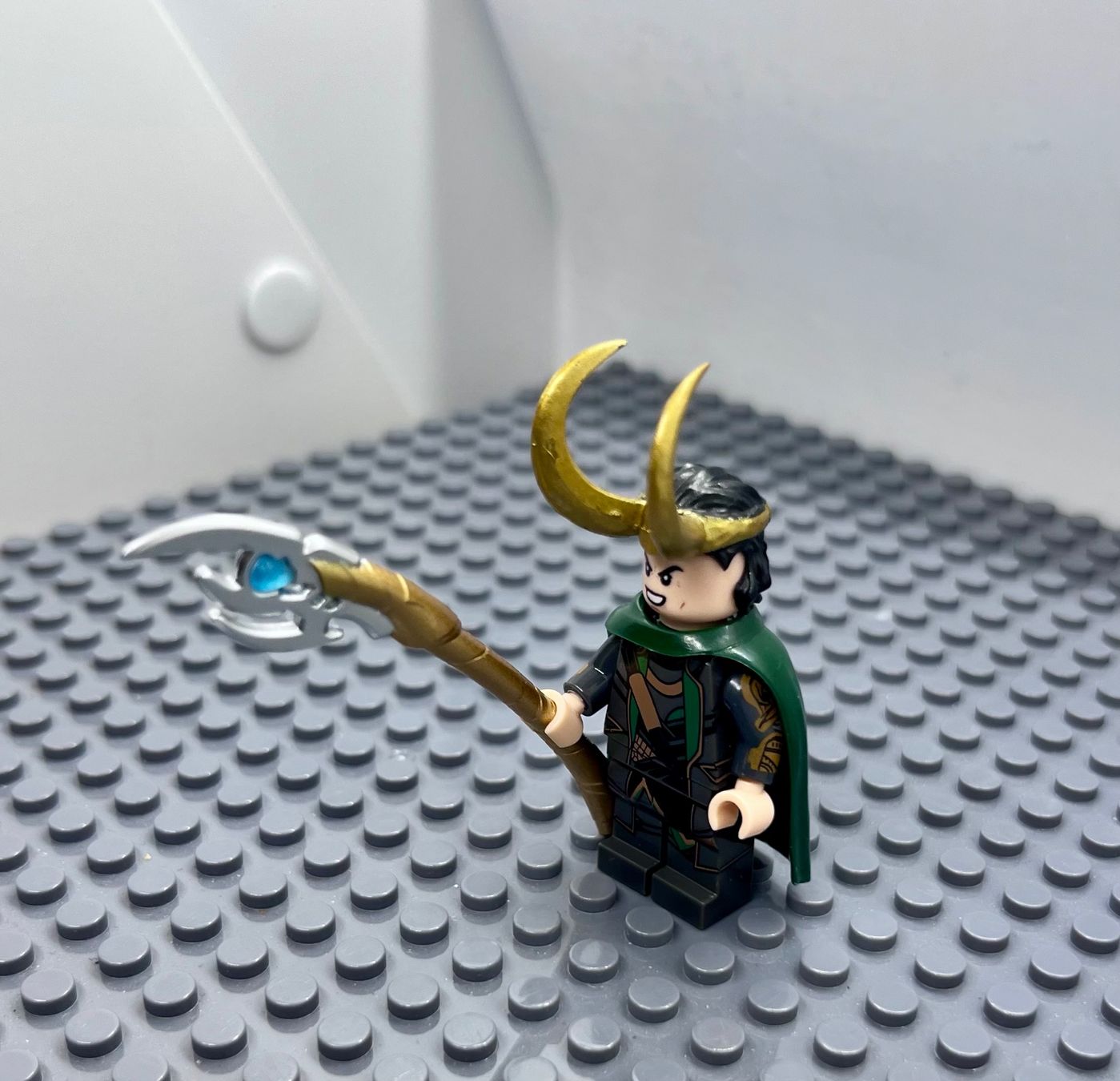 Marvel Kit di costruzioni: Marvel Custom Loki Minifigur – Nuovo (secondo la descrizione) da St. Gallen venduto da Starlord77 2