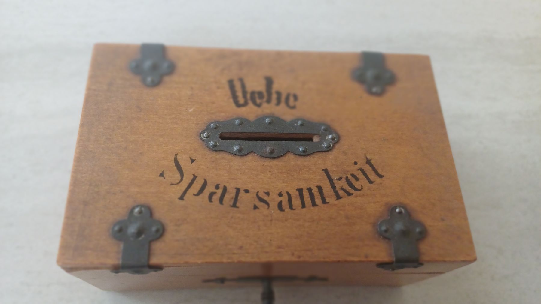 Salvadanai: Altes Sparkässeli – Usato da Flawil venduto da Naphtali 9