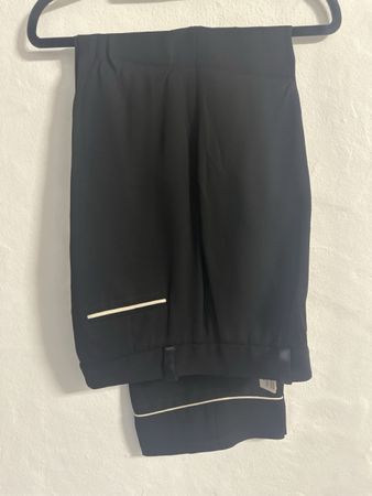 Tailleur femme Massimo Dutti noir liseré blanc état neuf