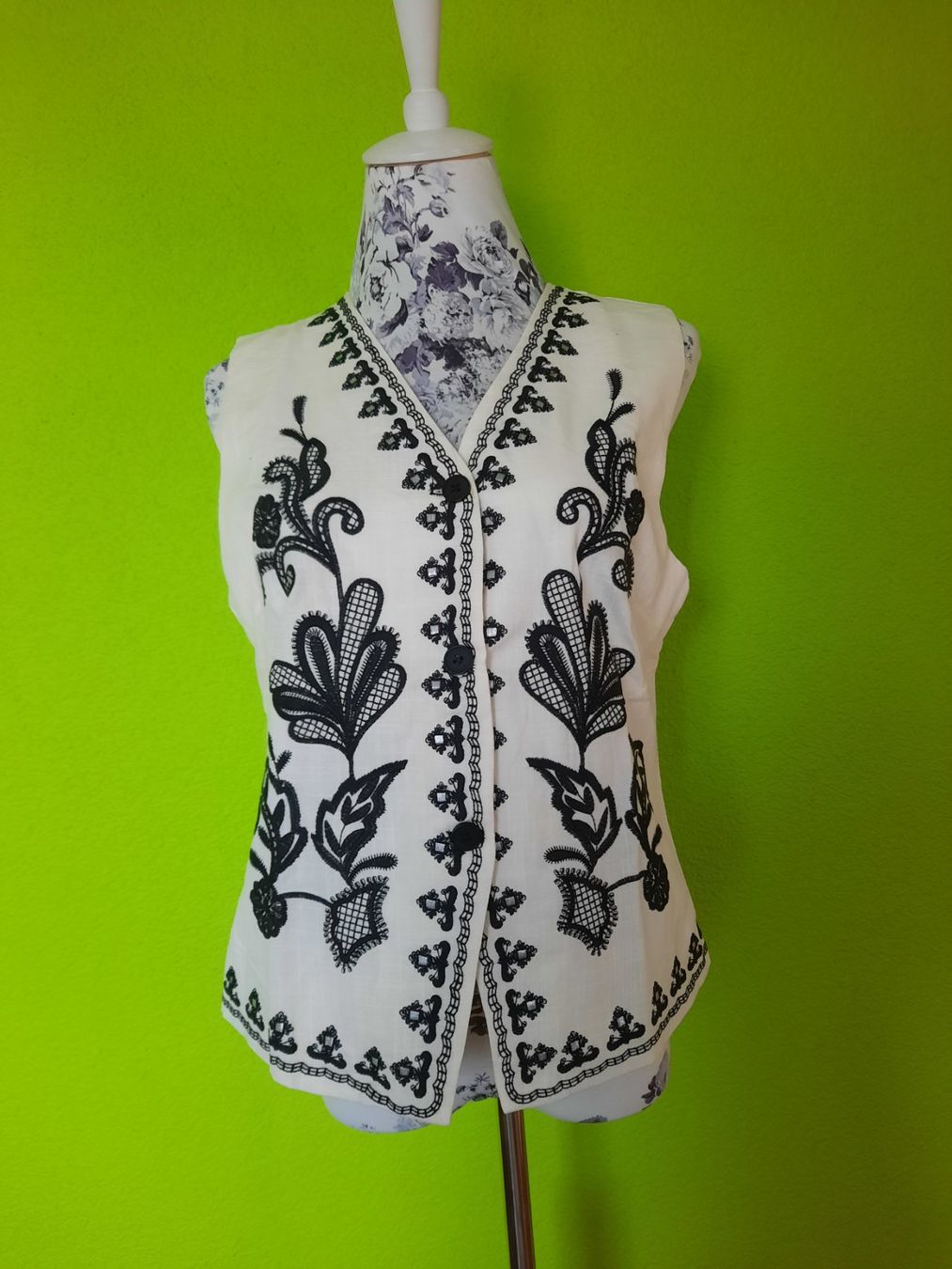 Gilets & Westen: Damen Veste Gr.M ***NEU*** – Neu und originalverpackt aus Buchs SG von miska01