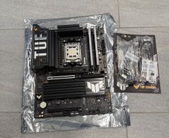 AMD 9800X3D / 32GB DDR5 6000MHz / TUF X870-PLUS