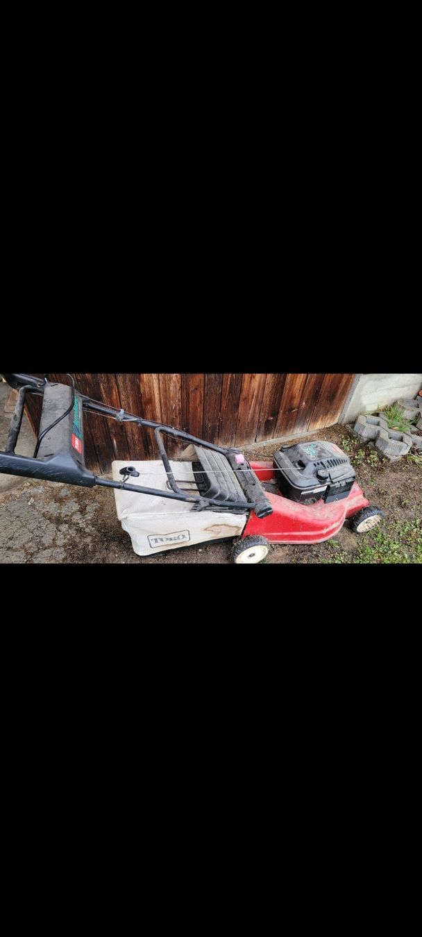 Toro Rasenmäher: Gebrauchter Rasenmäher Toro Recycler – Gebraucht aus Niederlenz von DaveDasWahnsinn