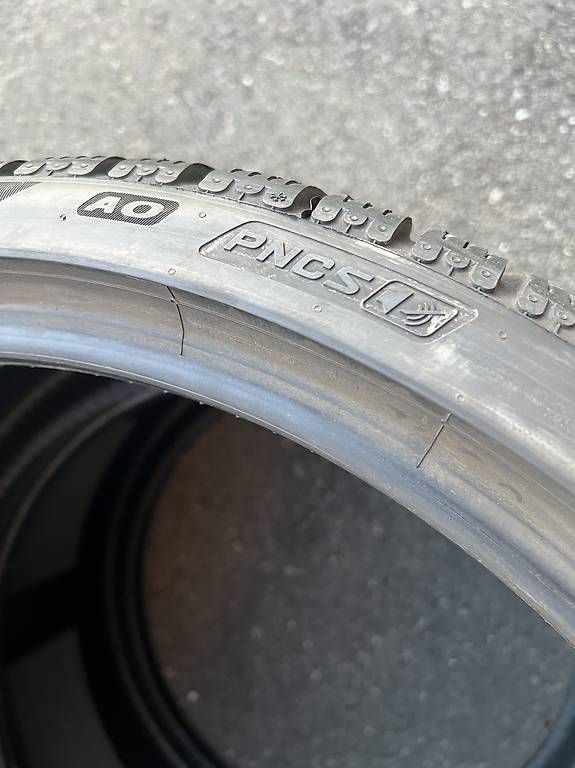 Pneumatici & Ruote complete: 2 x 285/30/22 Pirelli Winterreifen  – Usato da Frasnacht venduto da nobloff 4