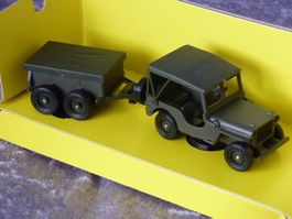 Militärjeep mit Anhänger 1:43
