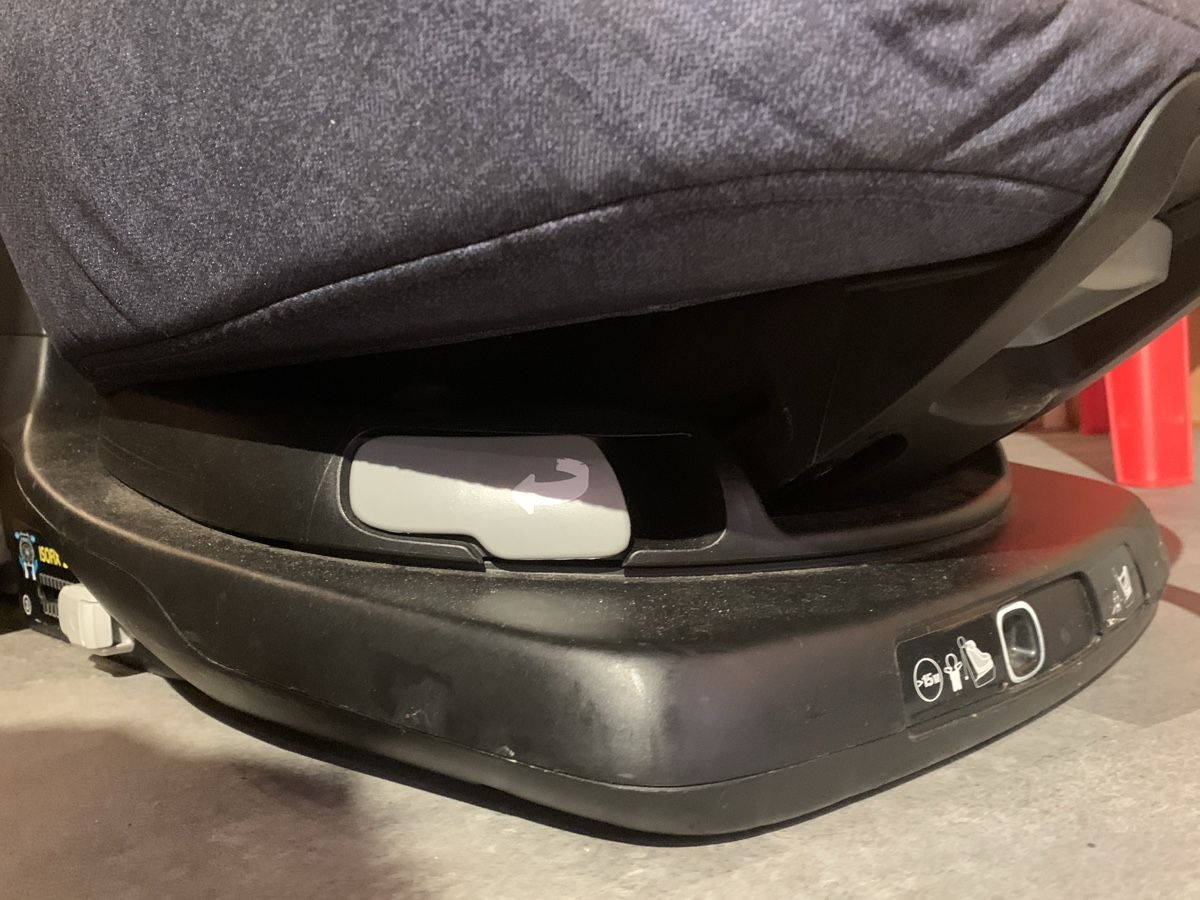 Maxi-Cosi Seggiolini per auto: Siège auto pivotant Maxi-Cosi AxissFix, Isofix – Usato da Les Bioux venduto da adr_g8tt 5