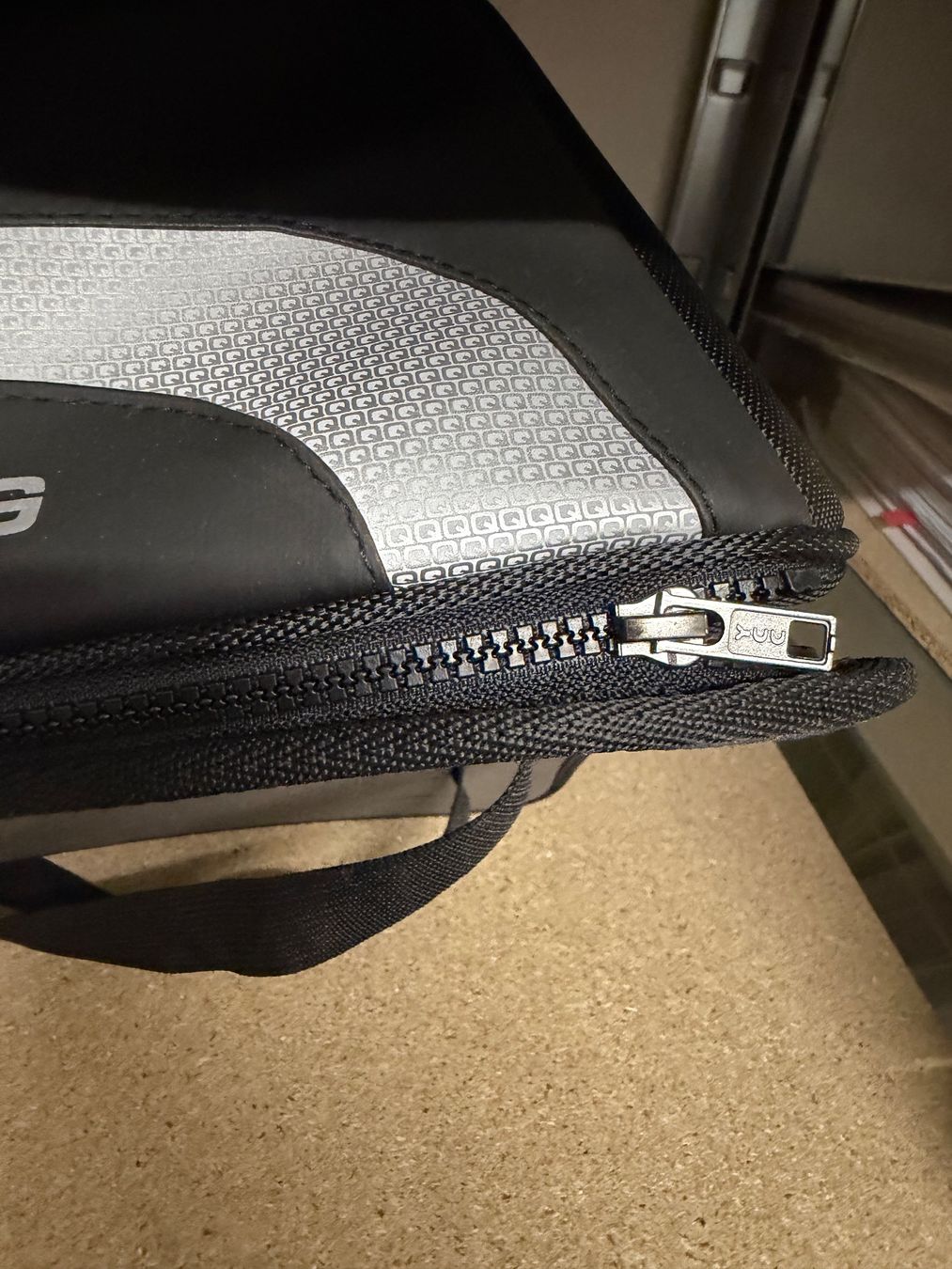 Borse: Motorrad Hecktasche QBag – Usato da Busswil BE venduto da Leuzmo 2
