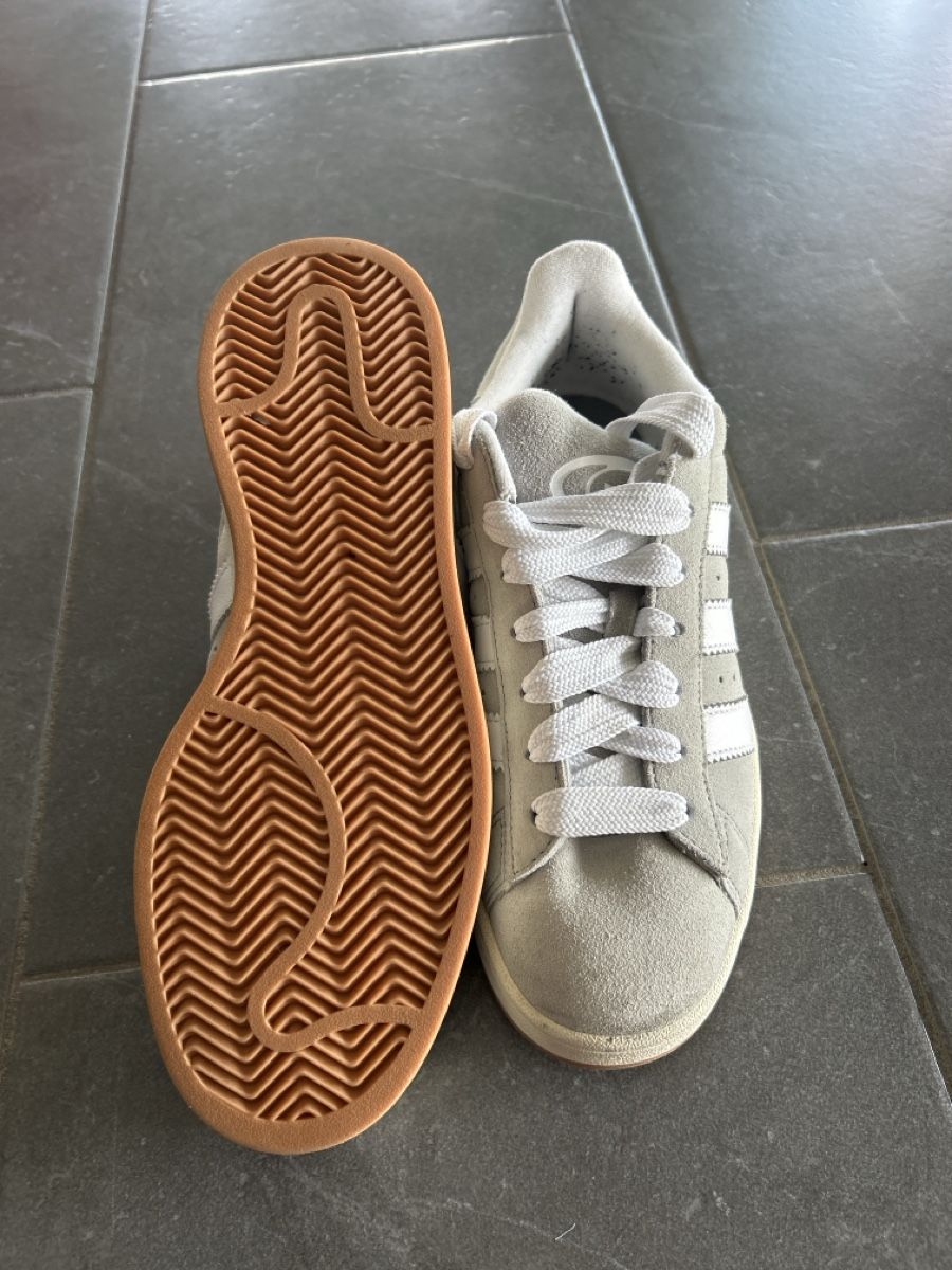 Adidas Scarpe da uomo: Adidas Sneakers, Gr. 42 – Usato da Dübendorf venduto da Ecacace 1