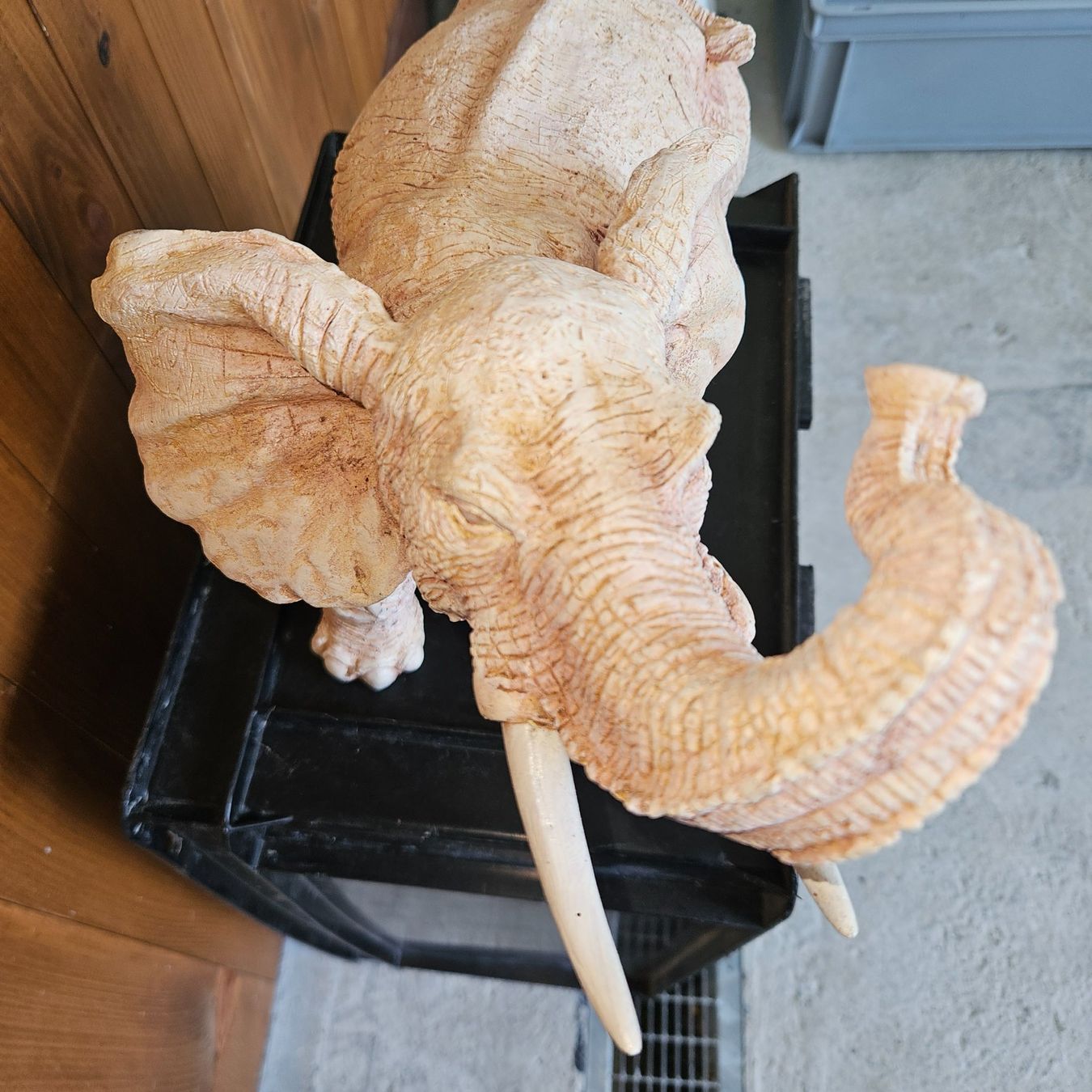 Figuren: Dekofigur Elefant beige ca. 30cm H Neu Gibs oder Kunstgibs – Neu (gemäss Beschreibung) aus St.Gallenkappel von RocknSkull 3
