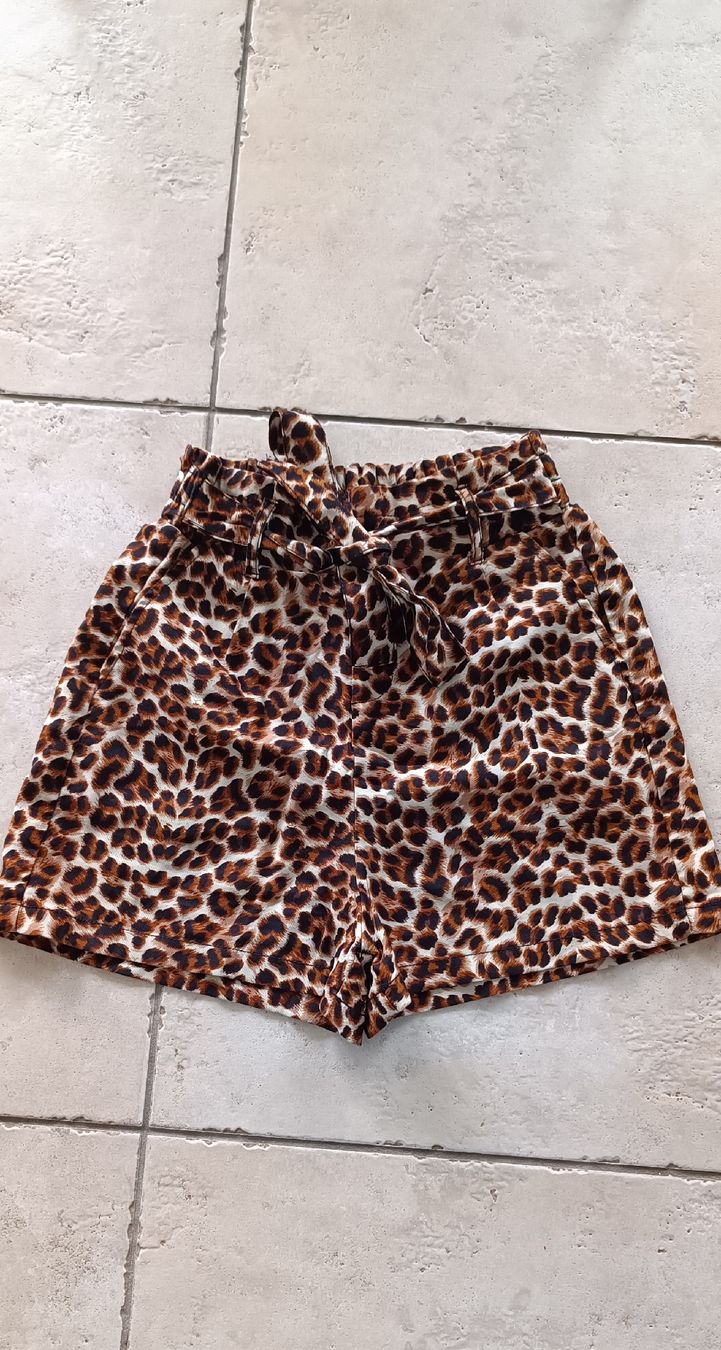 Pantaloni: SHORT AMISU LÉOPARD 34 – Nuovo (secondo la descrizione) da Sierre venduto da shirley04 1
