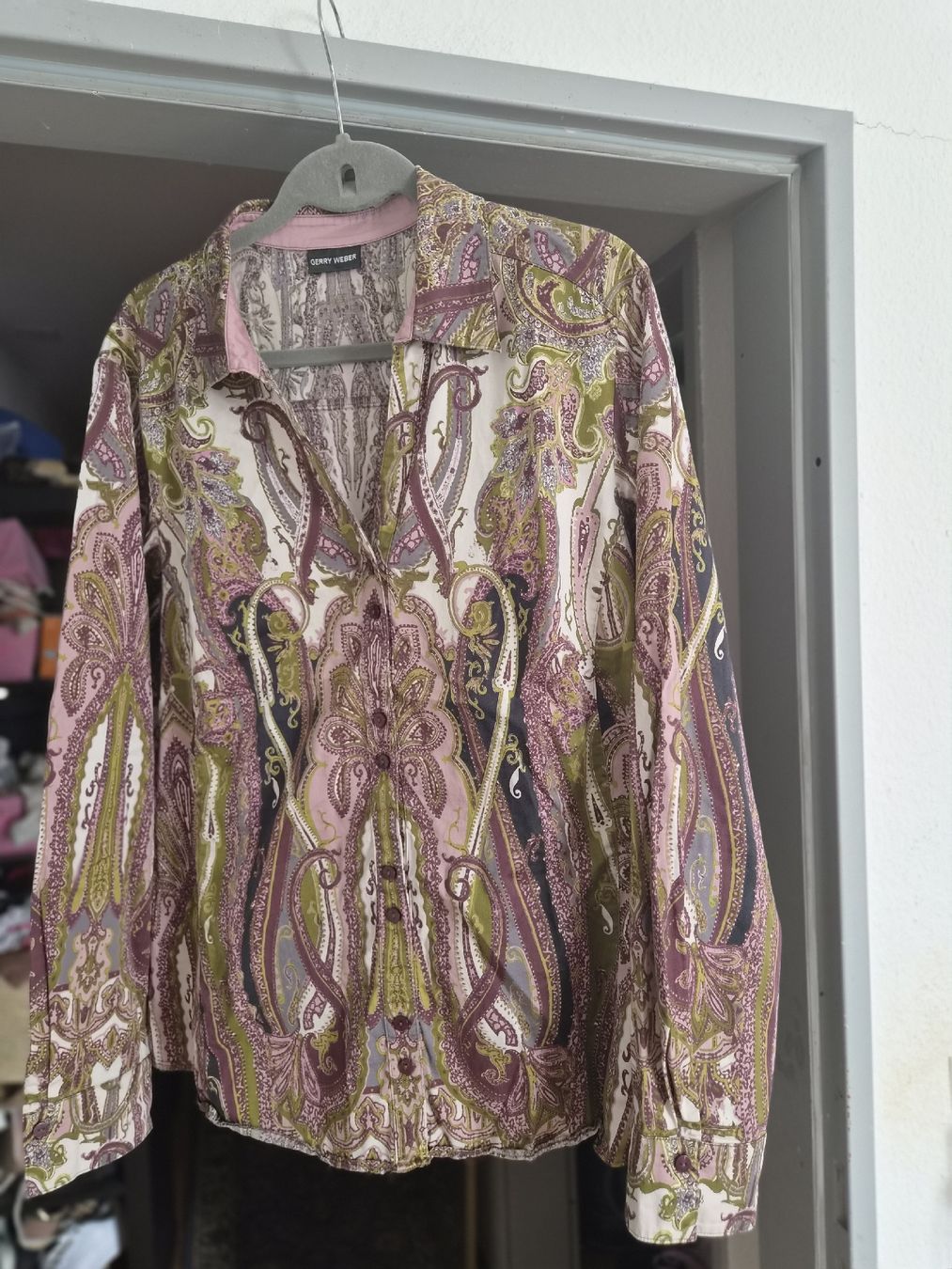 Gerry Weber Camicette: Gerry Weber schöne Bluse Gr. 44 – Usato da Frenkendorf venduto da Moon111