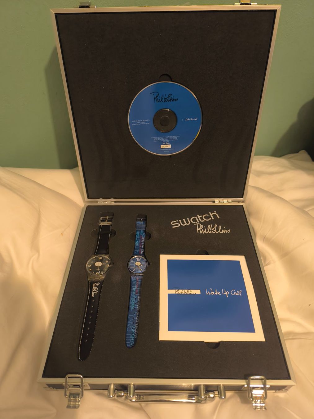 Swatch Montres: Coffret Phill Collins Swatch – Neuf avec emballage d'origine à Genève par jim_2t7h
