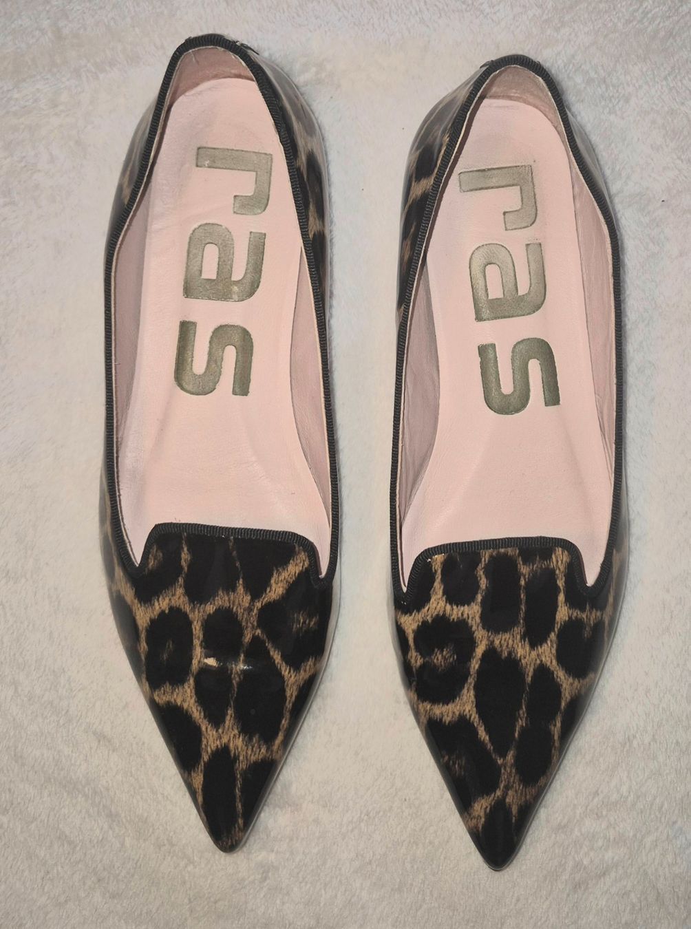 Scarpe da donna: RAS Ballerinas Lackleder Gr. 38 – Usato da Zürich venduto da LillyZH