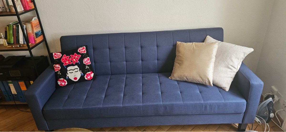 Sofas: Schlafsofa neuwertig – Neuf (Voir description) à Zürich par LittleLuckyBird