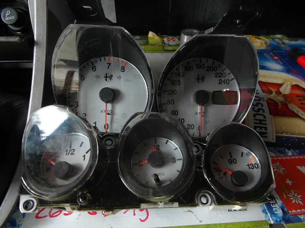 Tutti pezzi di ricambio auto: Instrumenten Anzeige – Usato da Biberen venduto da Hup47 1