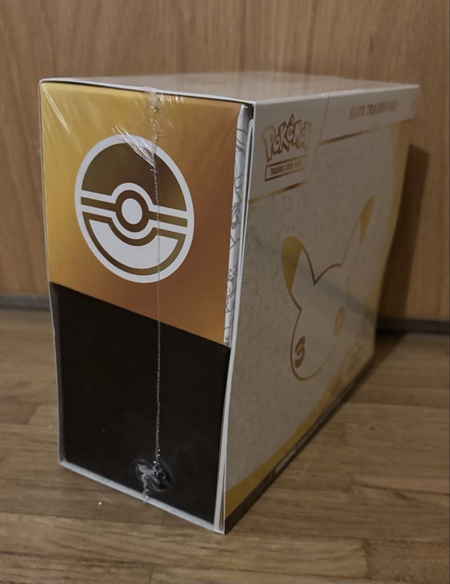 Pokémon Carte collezionabili: Coffret Pokémon Elite Trainer Box 30th – Nuovo (secondo la descrizione) da Grand-Lancy venduto da Mario64 2