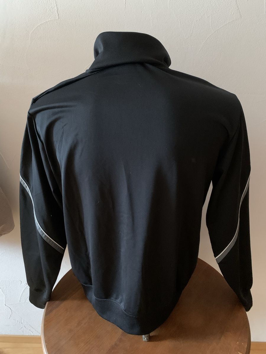 Nike Giacche: Vintage Nike Trainerjacke, Gr. M – Usato da Egg b. Zürich venduto da ohtannenbaum 1