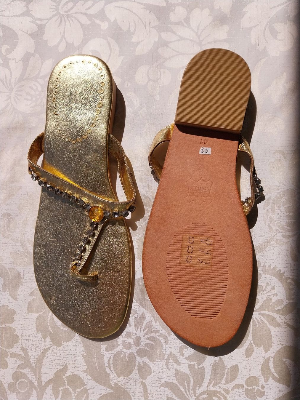 Scarpe da donna: Ledersandale, neuwertig,Gr.41,45 Fr. – Nuovo (secondo la descrizione) da Bülach venduto da reguskon 1