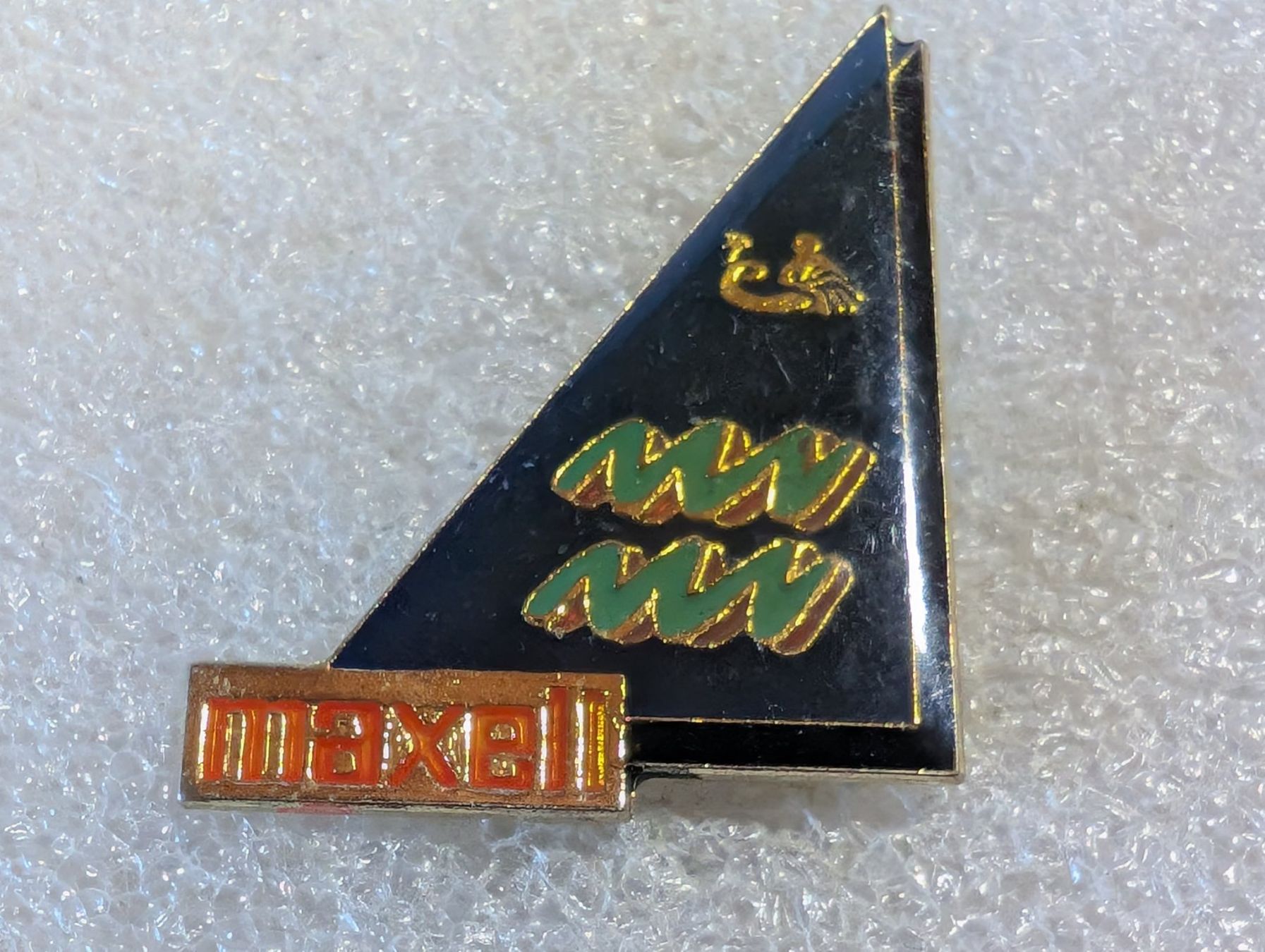Placchette & Badge: Ansteckpin 189: Maxeli – Usato da Oppligen venduto da Pin-Fall-Shop