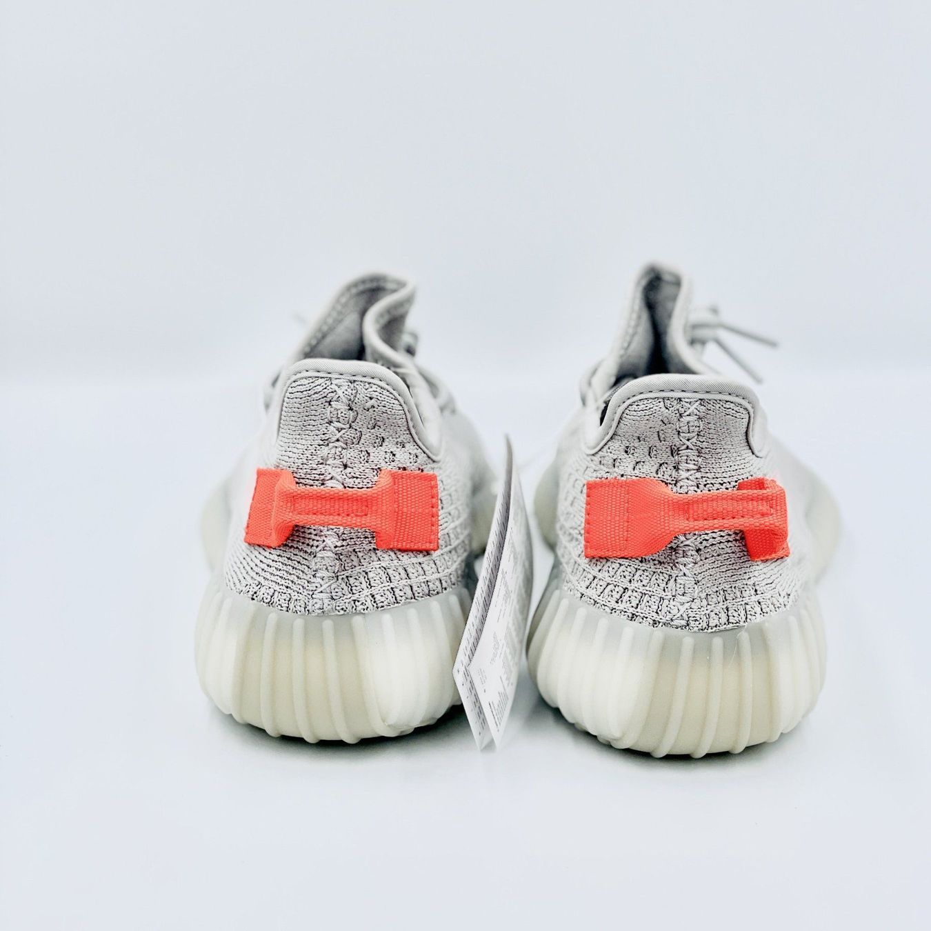 Adidas Damenschuhe: Adidas Yeezy 350 V2 Tail Light EU 38 – Neu und originalverpackt aus Erlinsbach von sasneakers 4