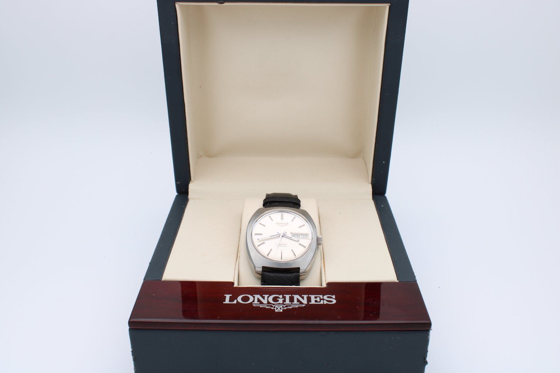 Longines Uhren: Longines Flagship Ultronic – Gebraucht aus Brüttisellen von AlphaOmega05 7