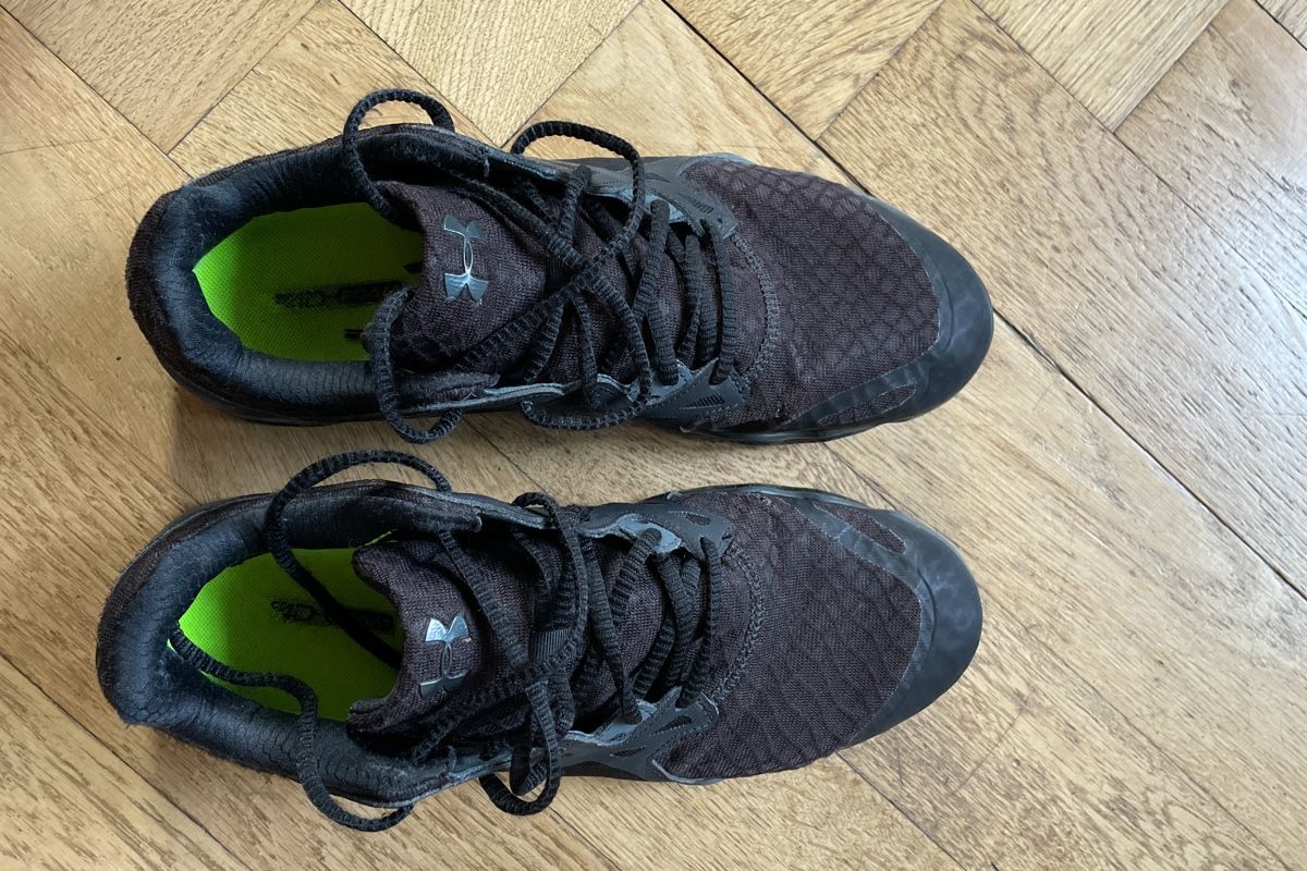Under Armour Scarpe da uomo: Under Armour Trainingsschuhe Micro G Monza – Usato da ZÜRICH venduto da itemscollector 4