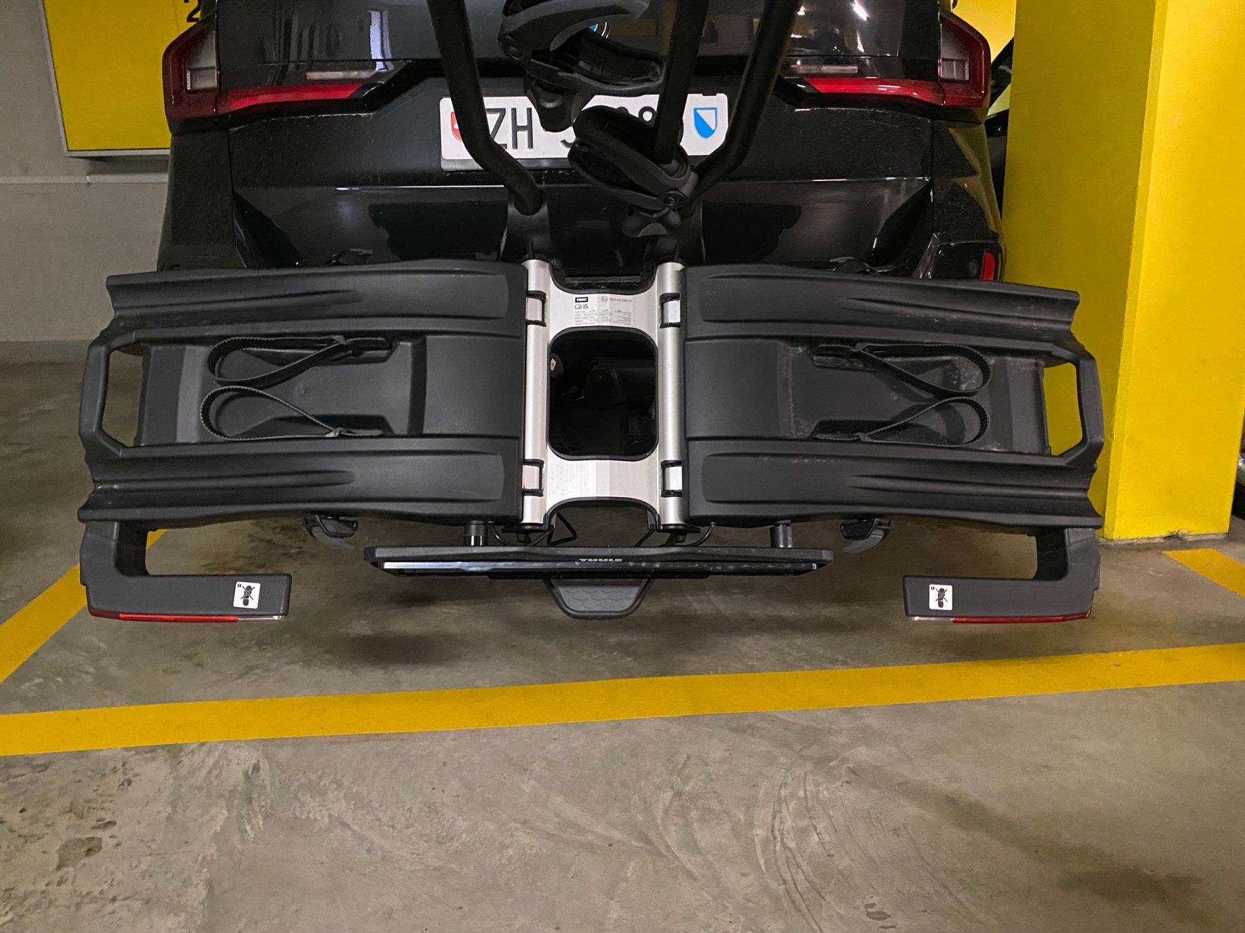 Travi: Thule EasyFold XT – Usato da Seuzach venduto da Xenonspeed 1