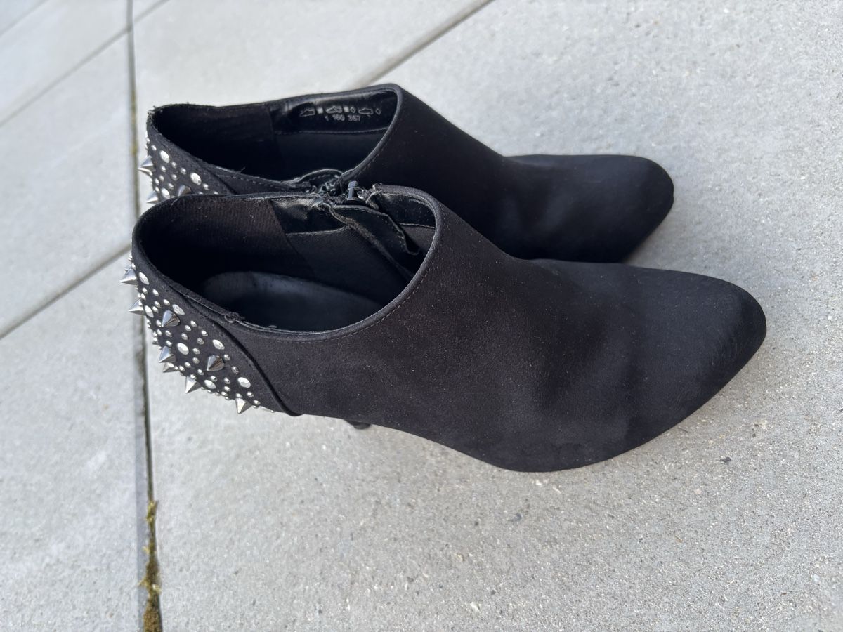 Graceland Scarpe da donna: Nieten - Stiefeletten in Gr. 37 – Usato da Grenchen venduto da Wonderland-Finland 2