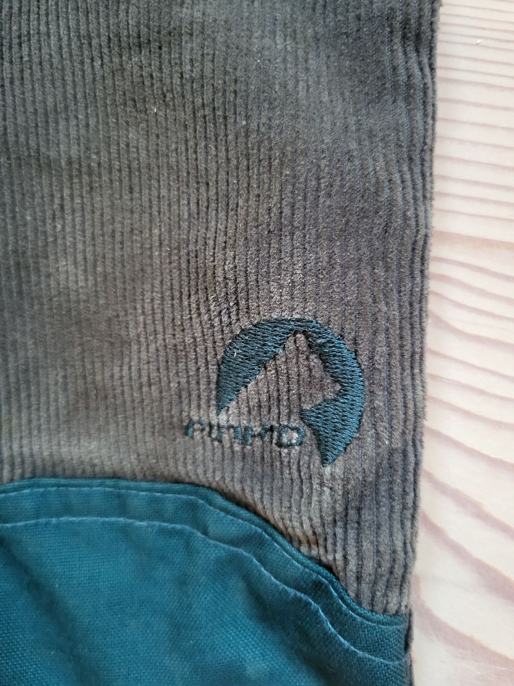 Finkid Pantaloni: Finkid Cordhose 110/120 – Usato da Madiswil venduto da Brigitte550 3