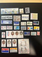 38 timbres oblitérés 1989