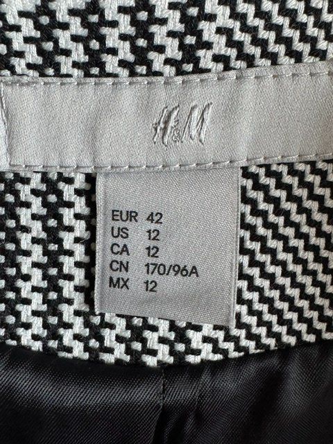 H&M Giacche: WEISS SCHWARZER BLAZER MIT HAHNENTRITT MUSTER – Usato da Honau venduto da sainj 3