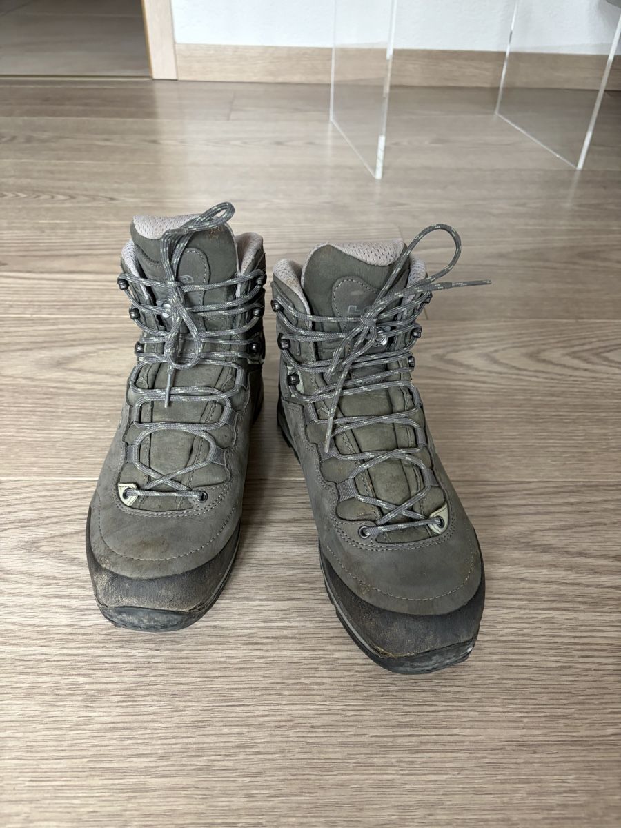 Lowa Damenschuhe: Lowa Damen Light GTX Wanderschuhe Gr. 40 – Gebraucht aus Zürich von islabelllaleh 2