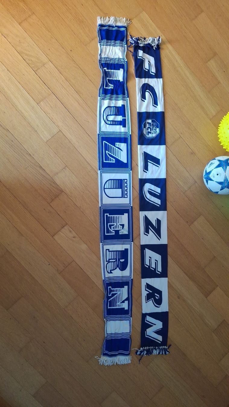 Drapeaux: FCL Fahne und Schals – D'occasion à Adligenswil par Raju 1