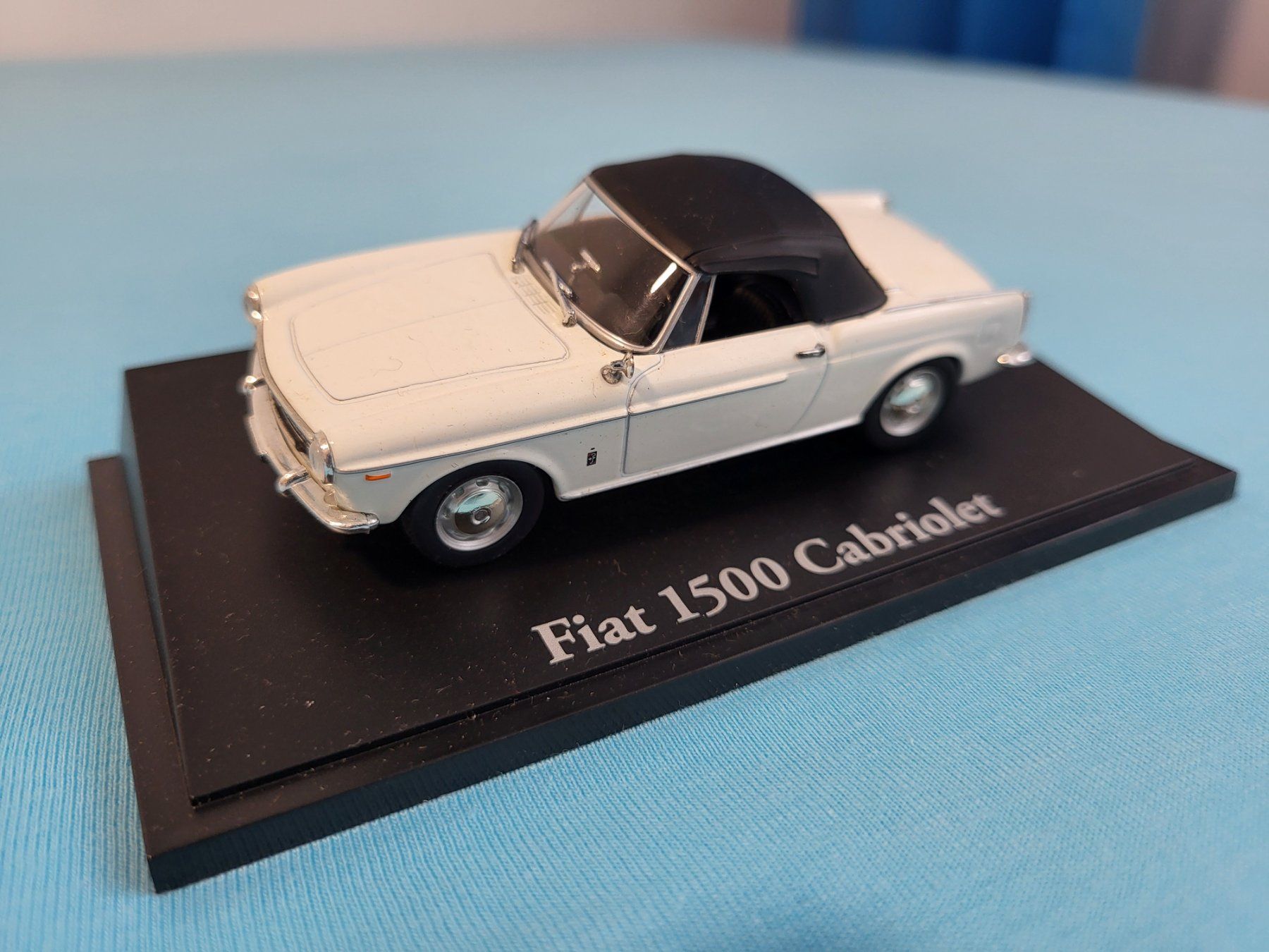 Fiat Modellini d'auto: Fiat 1500 Cabriolet mit Soft Top, 1963 – Nuovo (secondo la descrizione) da Glattbrugg venduto da PhilKrill
