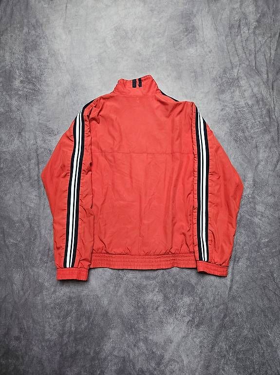 Giacche: Nike red zip up windbreaker jacket – Usato da Neuenegg venduto da aro_6cfh 1